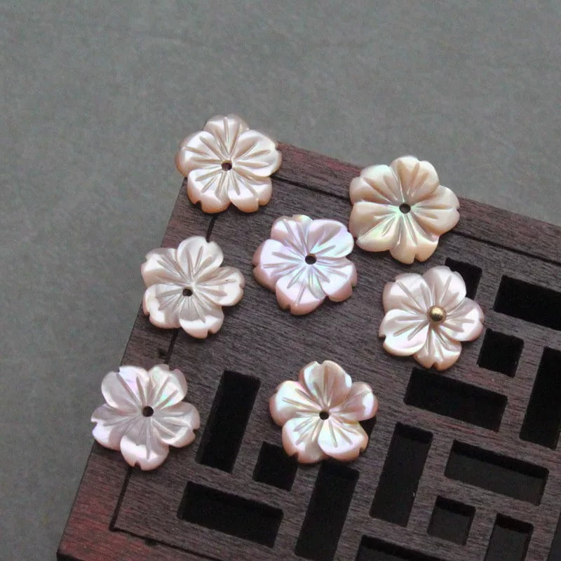 X2430 8/10/12/15 Pure natural shell carved peach blossom DIY bracelet, necklace, ancient-style earrings, brooches. Materials package, accessories