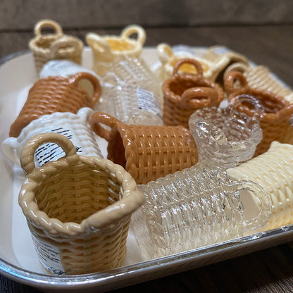 BJD499 Resin Simulation Woven Mini Basket, Container for Bouquet, Miniature Food Bread, DIY Handmade Craft Supplies, Dollhouse Ornament, Fridge Magnet & Pendant Making Accessories