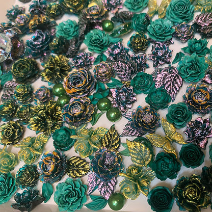 BJD502 About 10‑30g Green Series Iridescent Mixed Soft Rubber Flower Blind Box, Hand‑Sculpted 3D Roses Lotus Peony Camellia Eustoma Butterfly Leaf Bead DIY Craft Accessory for Bouquet Jewelry Making