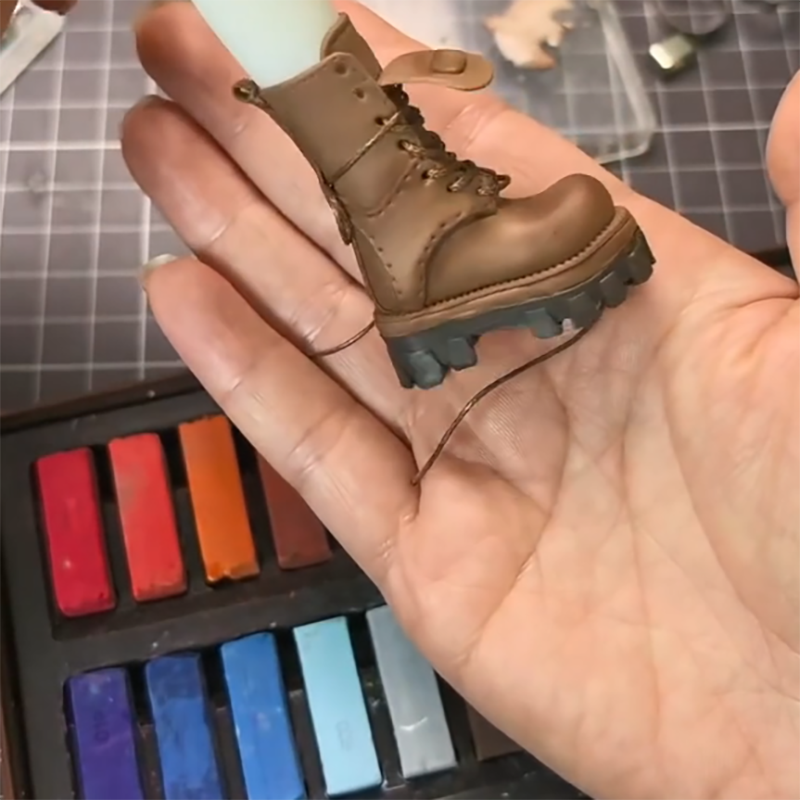 BJD476 [PRE‑ORDER 30 Working Days] Handmade Clay High Boots for BJD Blythe OB22 OB24, Removable Wearable, Clay‑Made Faux‑Leather Finish, Multiple Color Options