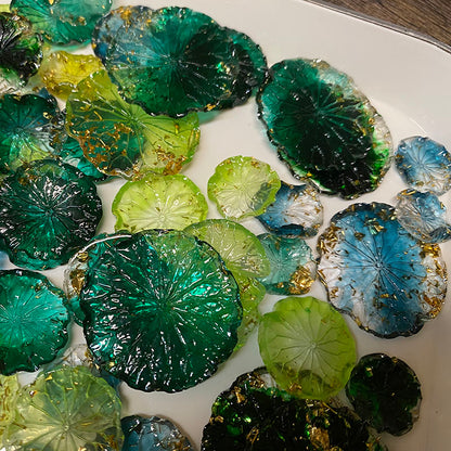 BJD498 About 10/30g  Mixed Clear Soft Rubber Flower Leaf Cabochons, Gold Foil Iridescent 3D Lotus Leaves, Blind Box DIY Craft Supplies for BJD Doll Basket Bouquet Jewelry Making Accessories