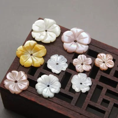 X2430 8/10/12/15 Pure natural shell carved peach blossom DIY bracelet, necklace, ancient-style earrings, brooches. Materials package, accessories