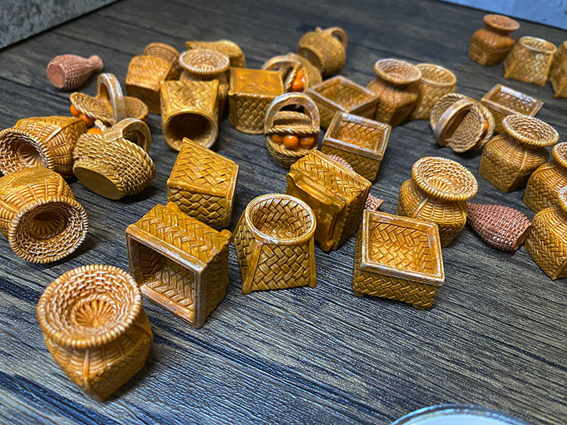 BJD501 Resin Simulation Woven Mini Basket, Heart Ingot Square Shapes, Dollhouse Container for Mini Bouquet Food Play Bread, DIY Ornament Fridge Magnet Craft Supplies