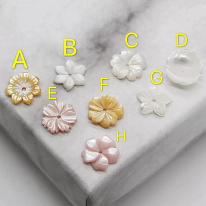 X2427 8/10mm Natural white mother-of-pearl powder, 6-petal & 7-petal carved shell flower cutouts. Ideal DIY craft materials for traditional Hanfu decoration, handmade earrings, bracelets, necklaces and various ornamental accessories