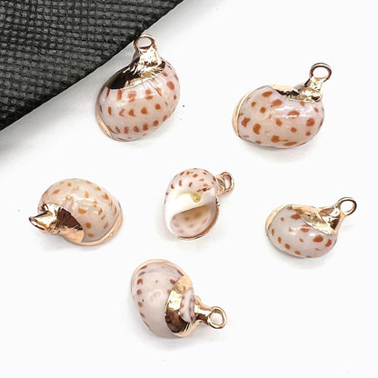 X2293 Natural sea shell with gold-gilded edges pendant for DIY handmade bracelet, necklace, earrings or other decorative accessories. Material: Natural sea shell