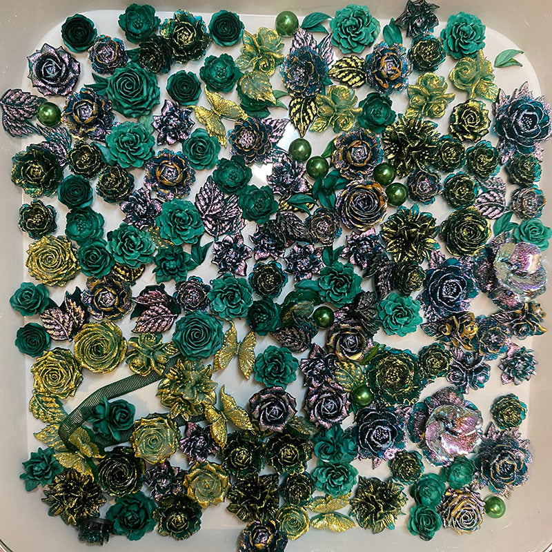 BJD502 About 10‑30g Green Series Iridescent Mixed Soft Rubber Flower Blind Box, Hand‑Sculpted 3D Roses Lotus Peony Camellia Eustoma Butterfly Leaf Bead DIY Craft Accessory for Bouquet Jewelry Making