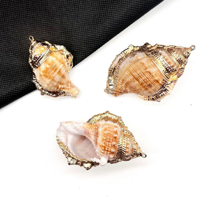 X2293 Natural sea shell with gold-gilded edges pendant for DIY handmade bracelet, necklace, earrings or other decorative accessories. Material: Natural sea shell