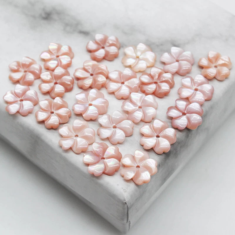 X2427 8/10mm Natural white mother-of-pearl powder, 6-petal & 7-petal carved shell flower cutouts. Ideal DIY craft materials for traditional Hanfu decoration, handmade earrings, bracelets, necklaces and various ornamental accessories