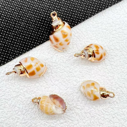 X2293 Natural sea shell with gold-gilded edges pendant for DIY handmade bracelet, necklace, earrings or other decorative accessories. Material: Natural sea shell
