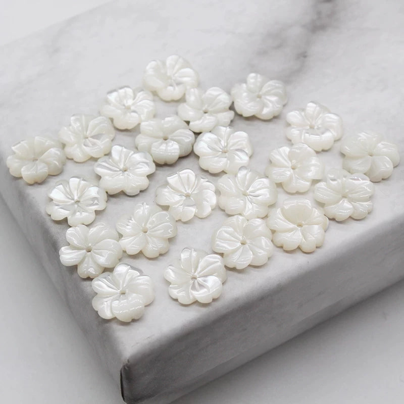 X2427 8/10mm Natural white mother-of-pearl powder, 6-petal & 7-petal carved shell flower cutouts. Ideal DIY craft materials for traditional Hanfu decoration, handmade earrings, bracelets, necklaces and various ornamental accessories