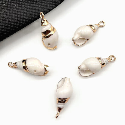 X2293 Natural sea shell with gold-gilded edges pendant for DIY handmade bracelet, necklace, earrings or other decorative accessories. Material: Natural sea shell