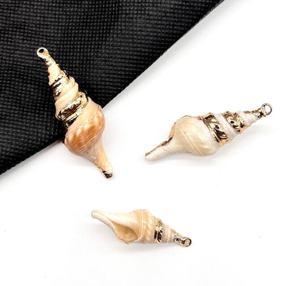 X2293 Natural sea shell with gold-gilded edges pendant for DIY handmade bracelet, necklace, earrings or other decorative accessories. Material: Natural sea shell