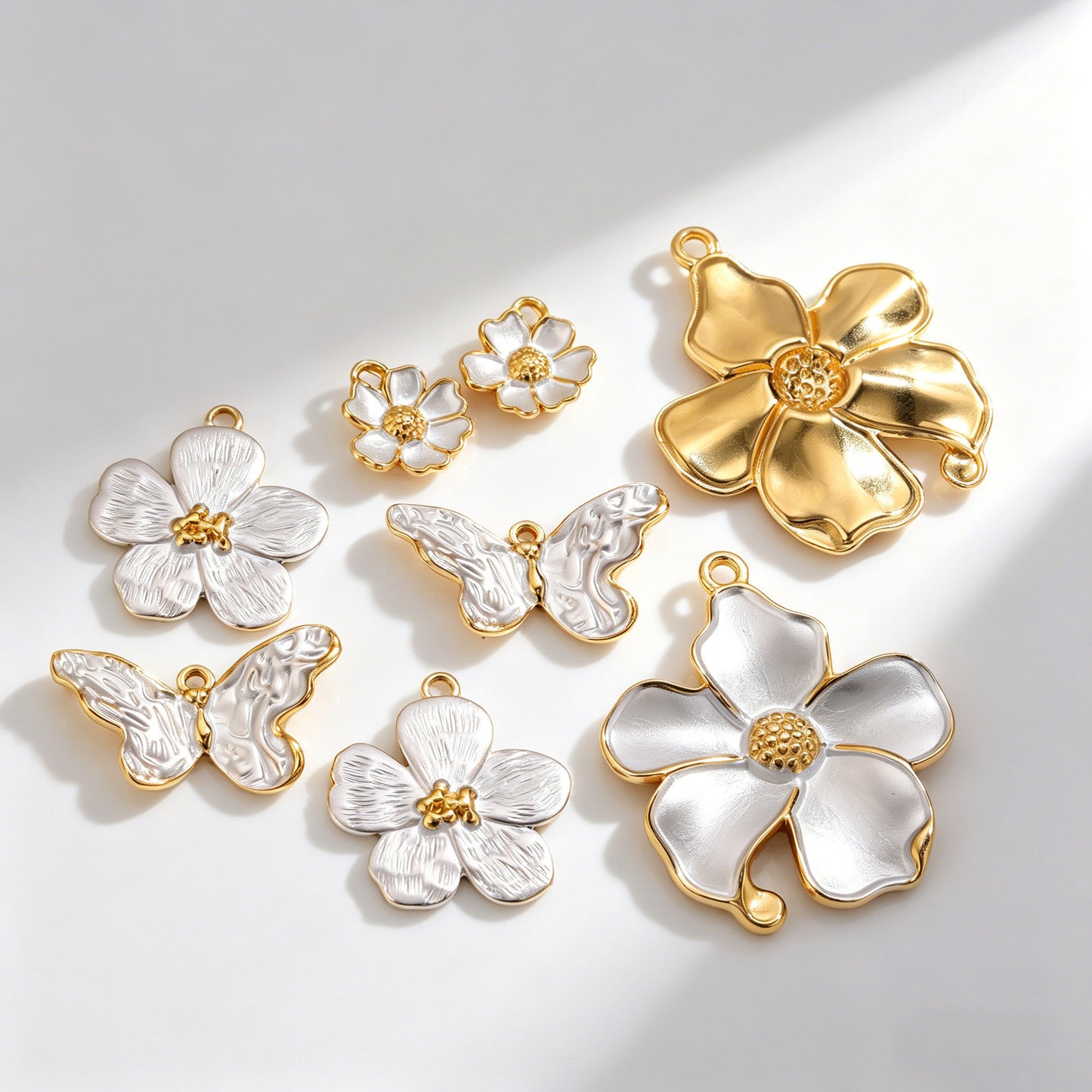 X2429 Luxury Minimalist Stainless Steel White Pearl Butterfly Flower Pendant, Handmade DIY Jewelry Making Supplies for Necklace Accessories
