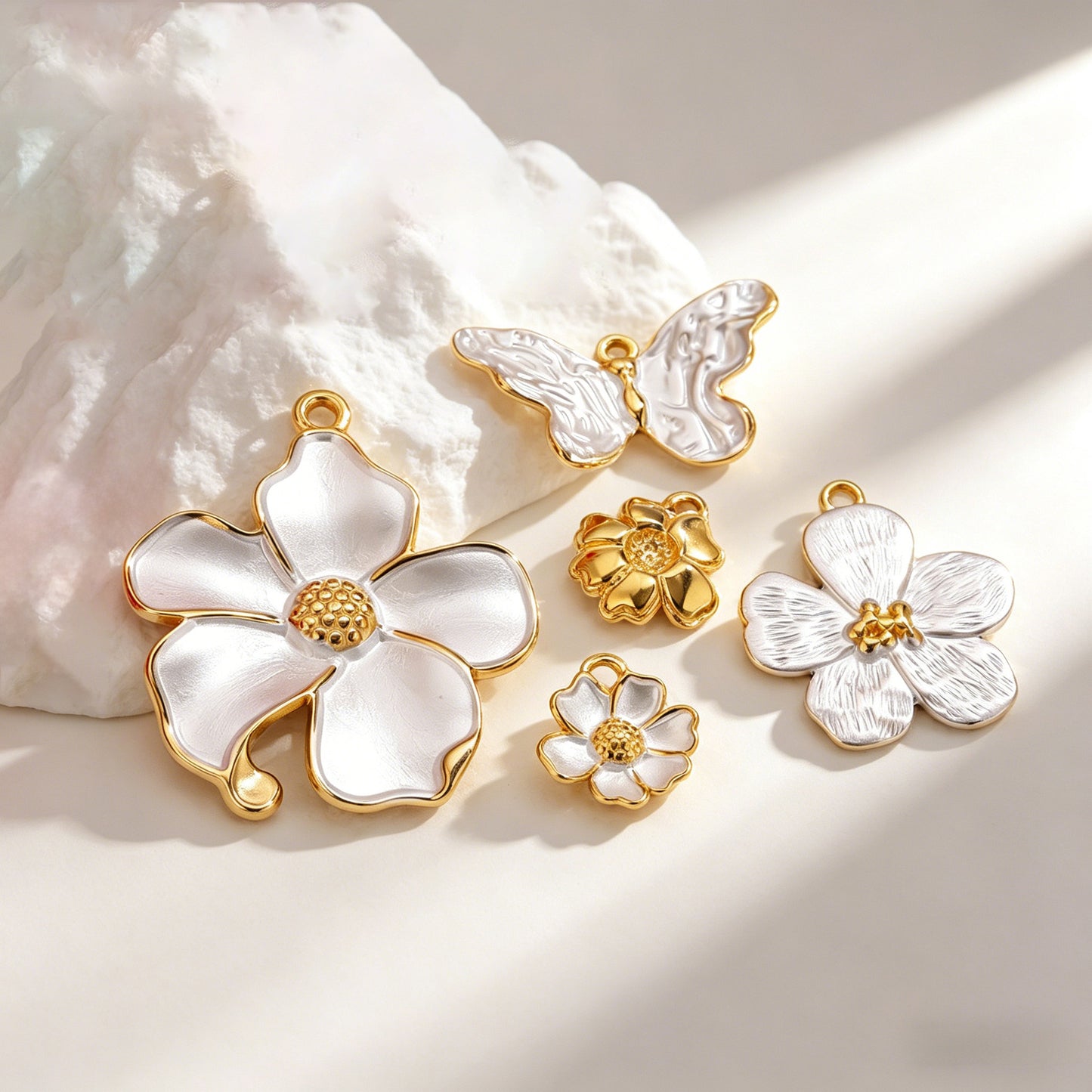 X2429 Luxury Minimalist Stainless Steel White Pearl Butterfly Flower Pendant, Handmade DIY Jewelry Making Supplies for Necklace Accessories