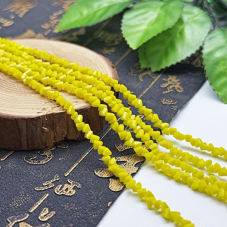 about 85/125pcs Irregular irregularly-shaped triangular faceted diamonds, colored crystal, glass, string beads, DIY bracelet, necklace, bead threading, loose bead, DIY decorative lighting accessory, bracelet, necklace, earrings, accessory materials