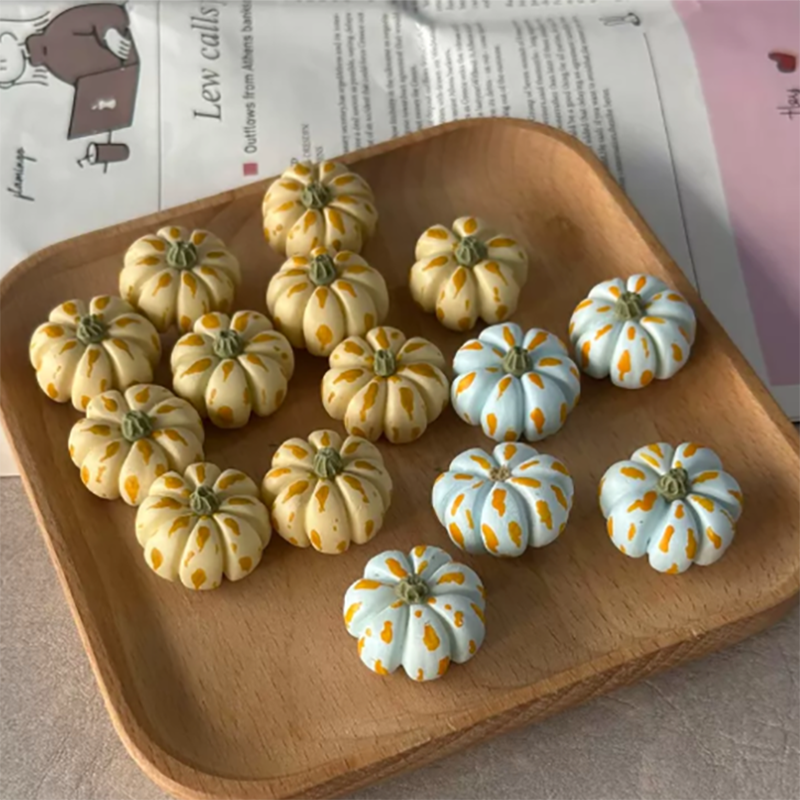 BJD481 30 Days Pre-order Price is for 1 pumpkin only Cute Mini Pumpkin Figurine, Handmade Resin Miniature Food, Dollhouse Decor Photo Prop, Realistic Tiny Ornament, Custom Order Available