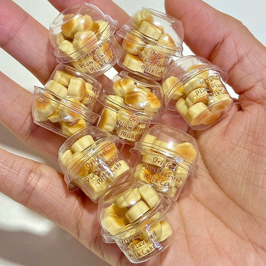 BJD460 30 Days Pre-order Mini Clay Plum Blossom Cake in Box, 12Pcs Dollhouse Miniature Food Play, Handmade Craft Decor for Blythe OB22 OB24 Doll Scene