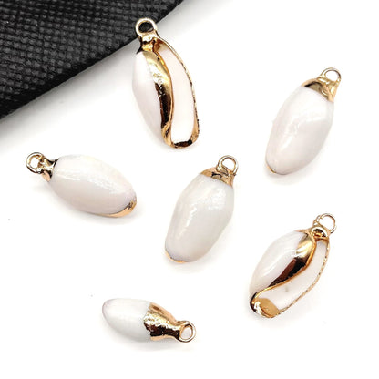X2293 Natural sea shell with gold-gilded edges pendant for DIY handmade bracelet, necklace, earrings or other decorative accessories. Material: Natural sea shell