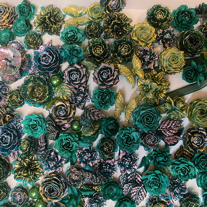 BJD502 About 10‑30g Green Series Iridescent Mixed Soft Rubber Flower Blind Box, Hand‑Sculpted 3D Roses Lotus Peony Camellia Eustoma Butterfly Leaf Bead DIY Craft Accessory for Bouquet Jewelry Making